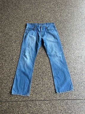 Men's Blue Jeans - Classic Straight Fit